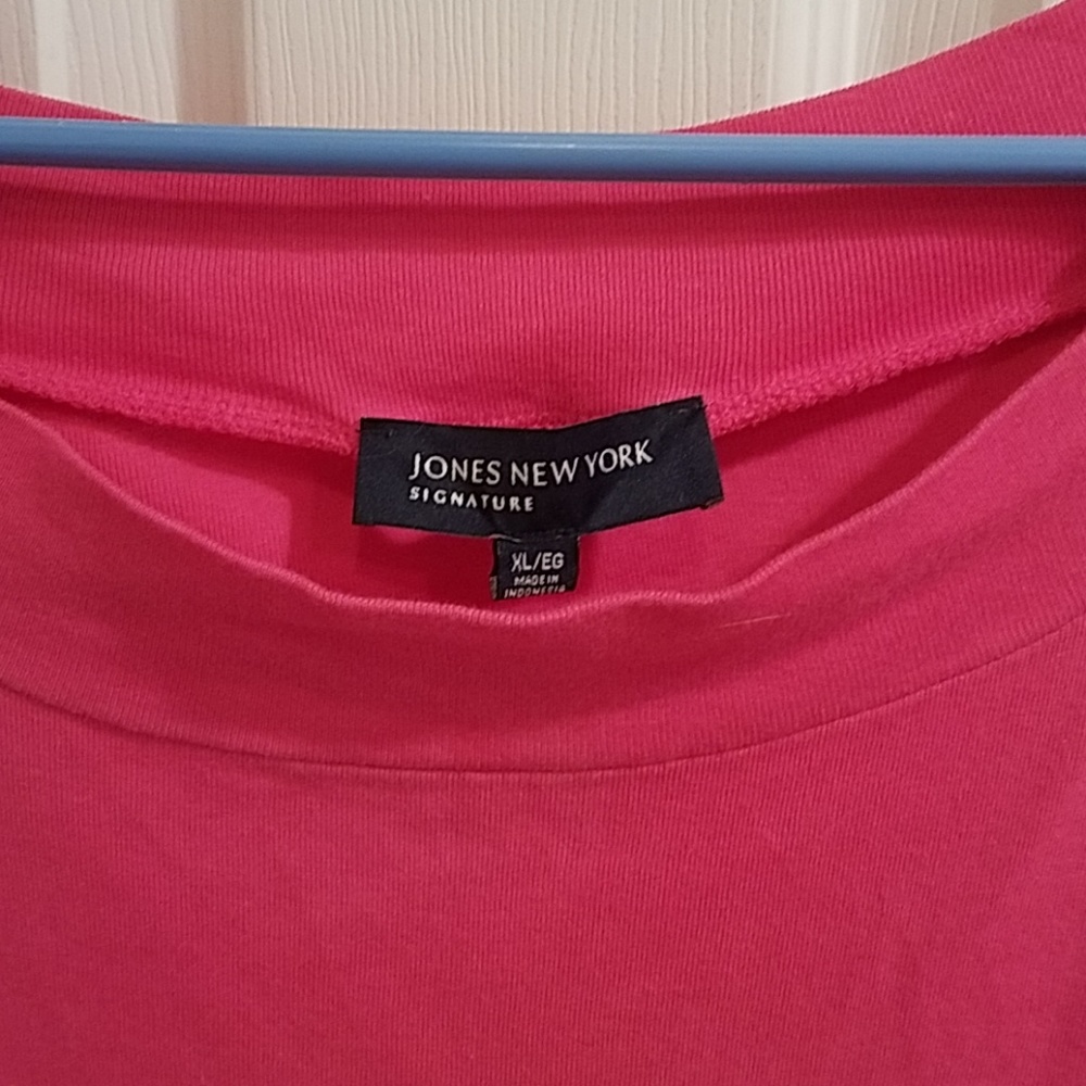 Blouse - Picture 2 of 2
